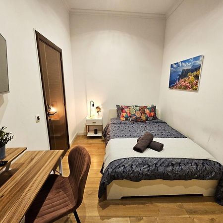 By La Rambla Rooms Barselona Dış mekan fotoğraf
