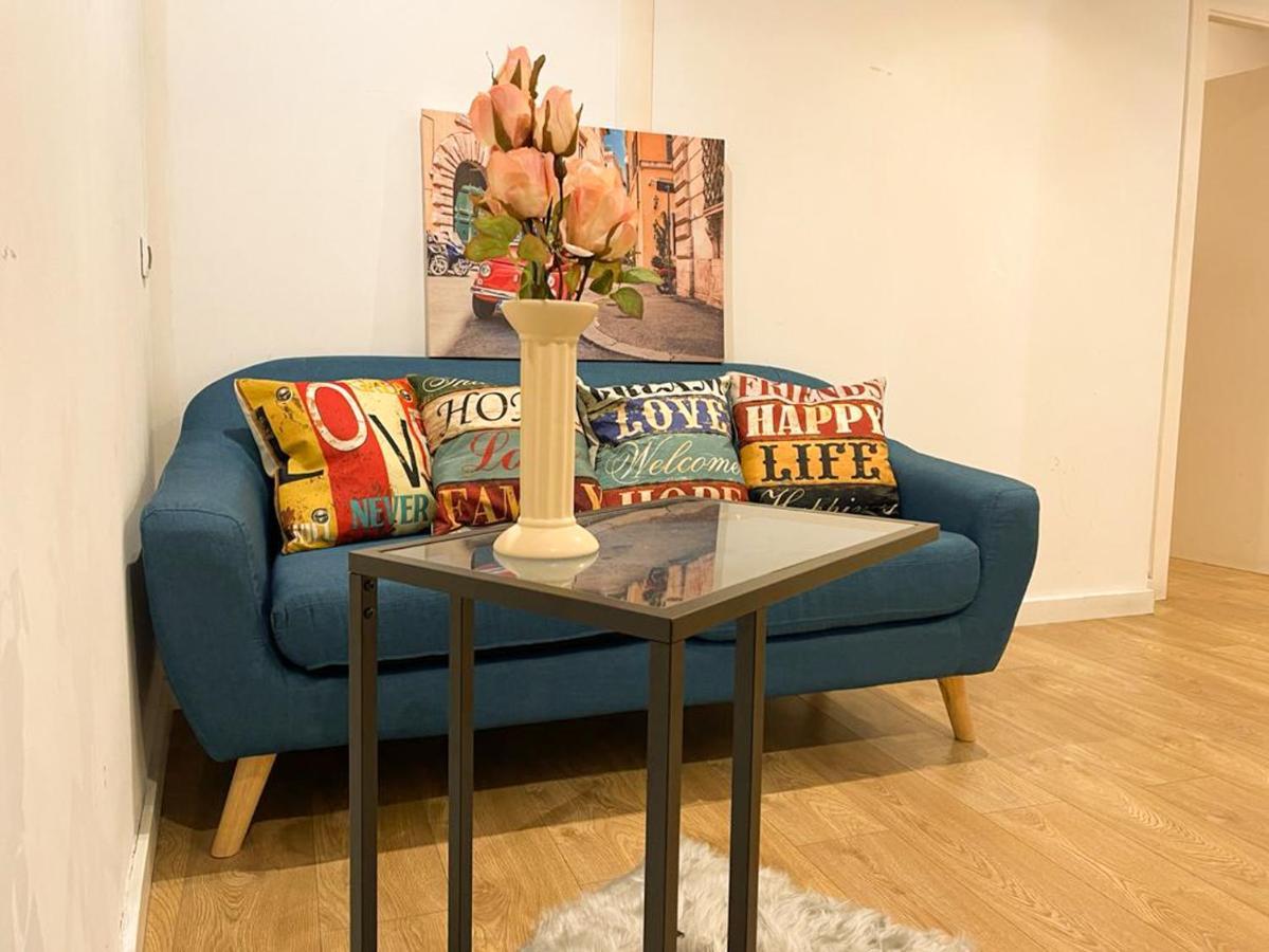 By La Rambla Rooms Barselona Dış mekan fotoğraf