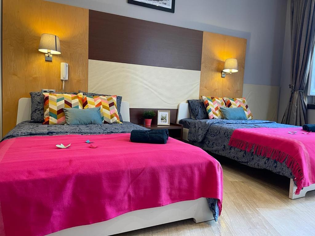 By La Rambla Rooms Barselona Dış mekan fotoğraf