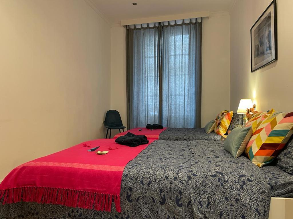 By La Rambla Rooms Barselona Dış mekan fotoğraf